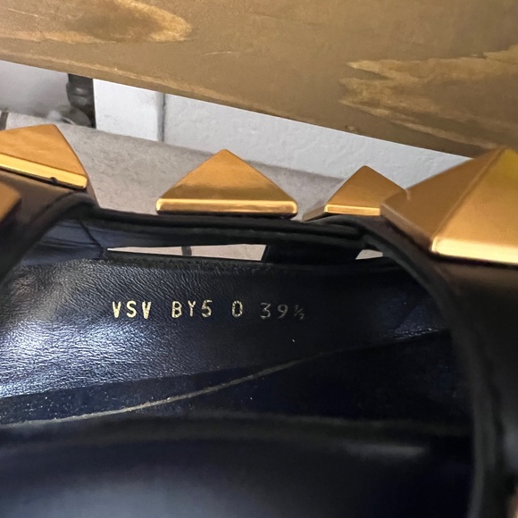 Valentino Roman stud flats size 39.5 EU - Picture 6 of 9